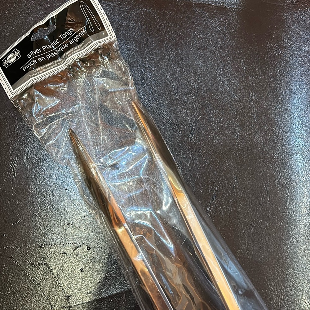 Silver Plastic Tongs - Caterer’s Corner